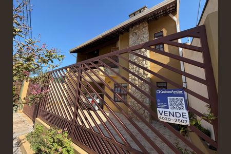 Casa à venda com 250m², 3 quartos e 2 vagasPlaquinha instalada COD MTXM-453
