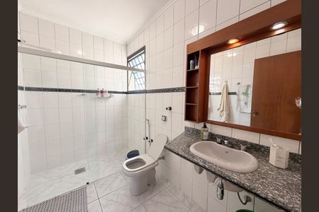 Casa à venda com 250m², 3 quartos e 2 vagasBanheiro Social