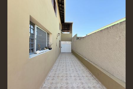 Casa à venda com 250m², 3 quartos e 2 vagasGaragem