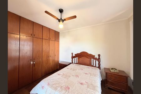 Casa à venda com 250m², 3 quartos e 2 vagasSuíte