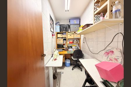 Casa à venda com 250m², 3 quartos e 2 vagasDispensa