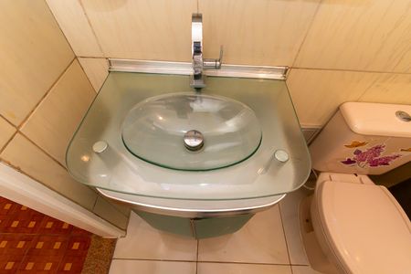 Casa à venda com 125m², 2 quartos e 1 vaga Casa à venda com 125m², 2 quartos e 1 vagaBanheiro