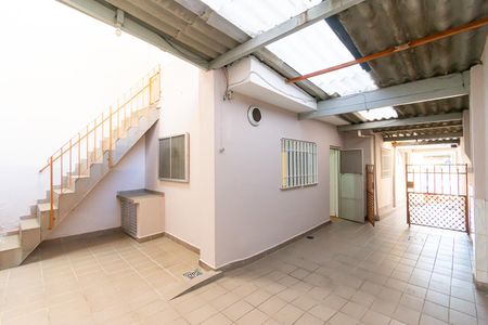 Casa à venda com 125m², 2 quartos e 1 vaga Casa à venda com 125m², 2 quartos e 1 vagaQuintal
