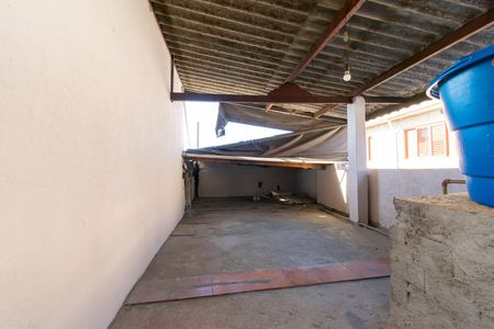 Casa à venda com 125m², 2 quartos e 1 vaga Casa à venda com 125m², 2 quartos e 1 vagaTerraço