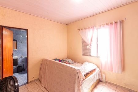 Casa à venda com 164m², 2 quartos e 2 vagas Casa à venda com 164m², 2 quartos e 2 vagasQuarto