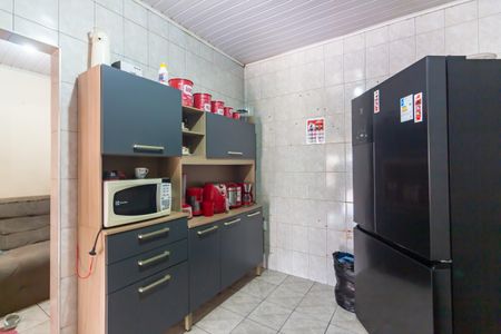 Casa à venda com 164m², 2 quartos e 2 vagas Casa à venda com 164m², 2 quartos e 2 vagasCozinha