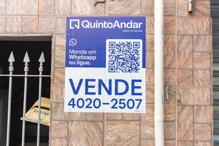 Casa à venda com 164m², 2 quartos e 2 vagas Casa à venda com 164m², 2 quartos e 2 vagasPlaca