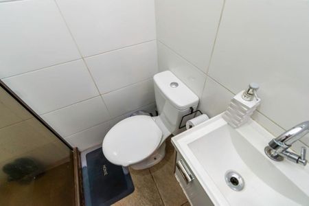Casa à venda com 729m², 4 quartos e 3 vagas Casa à venda com 729m², 4 quartos e 3 vagasBanheiro 2