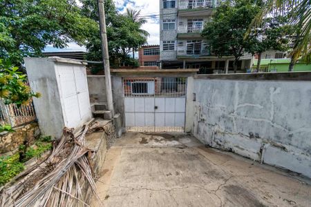 Casa à venda com 729m², 4 quartos e 3 vagas Casa à venda com 729m², 4 quartos e 3 vagasGaragem