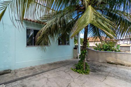 Casa à venda com 729m², 4 quartos e 3 vagas Casa à venda com 729m², 4 quartos e 3 vagasVaranda da frente