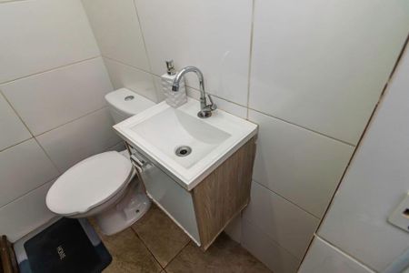 Casa à venda com 729m², 4 quartos e 3 vagas Casa à venda com 729m², 4 quartos e 3 vagasBanheiro 2