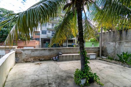 Casa à venda com 729m², 4 quartos e 3 vagas Casa à venda com 729m², 4 quartos e 3 vagasVaranda da frente