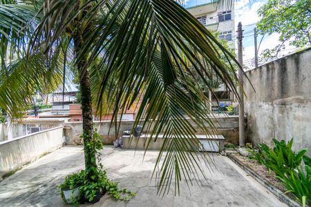 Casa à venda com 729m², 4 quartos e 3 vagas Casa à venda com 729m², 4 quartos e 3 vagasVista do Quarto 2