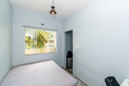Casa à venda com 729m², 4 quartos e 3 vagas Casa à venda com 729m², 4 quartos e 3 vagasQuarto 2