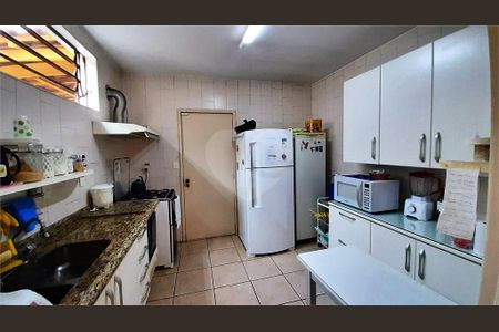 Casa à venda com 3 quartos, 180m² em Campo Belo, São Paulo