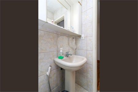 Casa à venda com 3 quartos, 136m² em Jardim Monte Azul, São Paulo