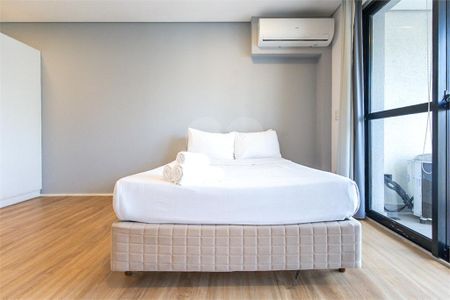 Kitnet/Studio à venda com 1 quarto, 30m² em Santa Ifigênia, São Paulo