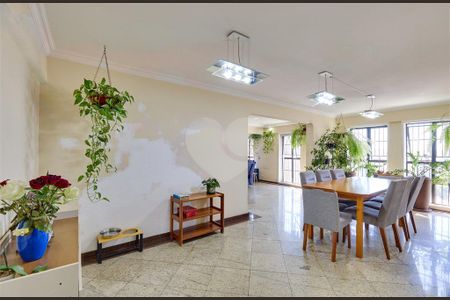 Apartamento à venda com 4 quartos, 206m² em Jardim Marajoara, São Paulo