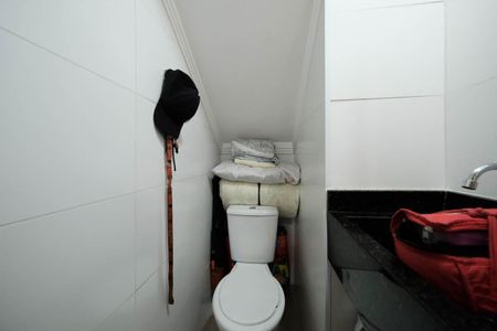 Casa de condomínio à venda com 60m², 2 quartos e 1 vagaÁrea de Serviço