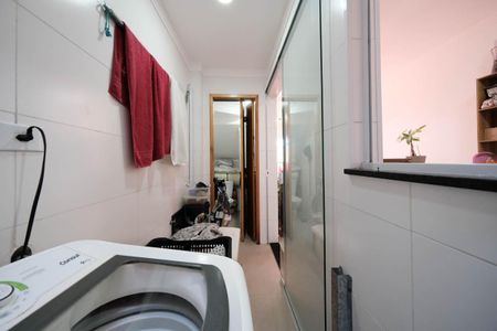 Casa de condomínio à venda com 60m², 2 quartos e 1 vagaÁrea de Serviço