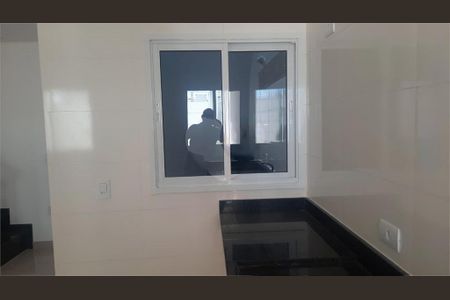 Casa à venda com 94m², 2 quartos e 2 vagas