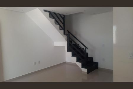 Casa à venda com 2 quartos, 94m² em Utinga, Santo André