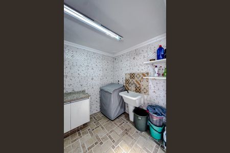 Casa à venda com 180m², 3 quartos e 2 vagasÁrea de Serviço