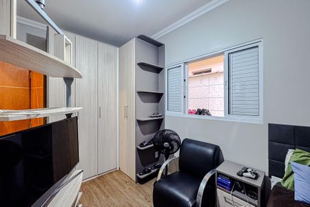 Casa à venda com 180m², 3 quartos e 2 vagasQuarto 2
