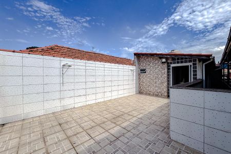 Casa à venda com 180m², 3 quartos e 2 vagasÁrea externa
