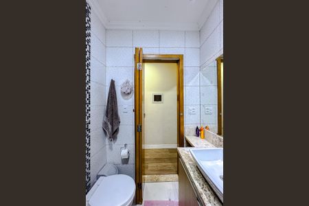 Casa à venda com 180m², 3 quartos e 2 vagasBanheiro