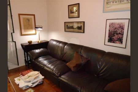 Casa à venda com 4 quartos, 162m² em Granja Julieta, São Paulo