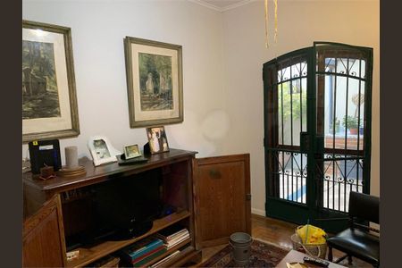 Casa à venda com 4 quartos, 162m² em Granja Julieta, São Paulo