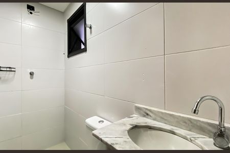 Banheiro de apartamento para alugar com 1 quarto, 30m² em Penha de França, São Paulo