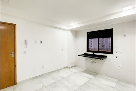Sala/cozinha de apartamento para alugar com 1 quarto, 30m² em Penha de França, São Paulo