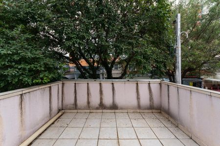 Casa à venda com 156m², 3 quartos e 1 vaga Casa à venda com 156m², 3 quartos e 1 vagaTerraço