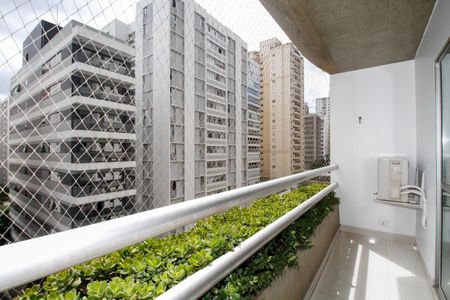 Apartamento à venda com 304m², 4 quartos e 3 vagasVaranda da Suíte 1