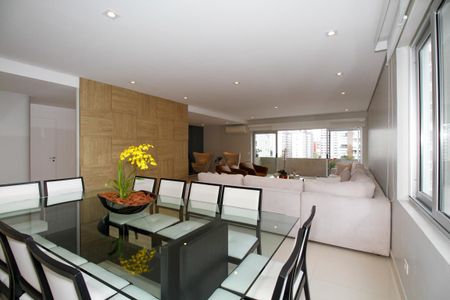Apartamento à venda com 304m², 4 quartos e 3 vagasSala de Estar e Jantar