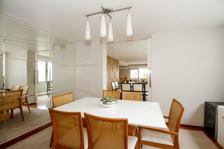 Apartamento à venda com 304m², 4 quartos e 3 vagasSala de Almoço