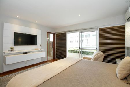 Apartamento à venda com 304m², 4 quartos e 3 vagasSuíte 1