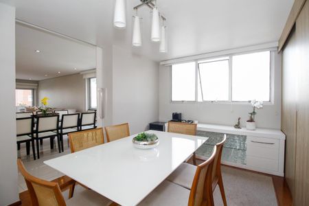 Apartamento à venda com 304m², 4 quartos e 3 vagasSala de Almoço