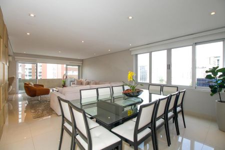 Apartamento à venda com 304m², 4 quartos e 3 vagasSala de Estar e Jantar