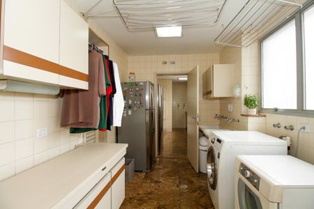 Apartamento à venda com 304m², 4 quartos e 3 vagasÁrea de Serviço