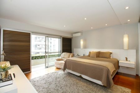 Apartamento à venda com 304m², 4 quartos e 3 vagasSuíte 1