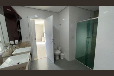 Casa de condomínio para alugar com 180m², 2 quartos e 2 vagasBanheiro 2
