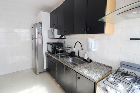 Casa para alugar com 220m², 3 quartos e 2 vagas Casa para alugar com 220m², 3 quartos e 2 vagasCozinha