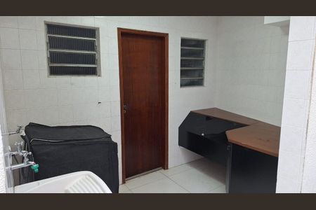 Casa para alugar com 220m², 3 quartos e 2 vagas Casa para alugar com 220m², 3 quartos e 2 vagasÁrea de Serviço