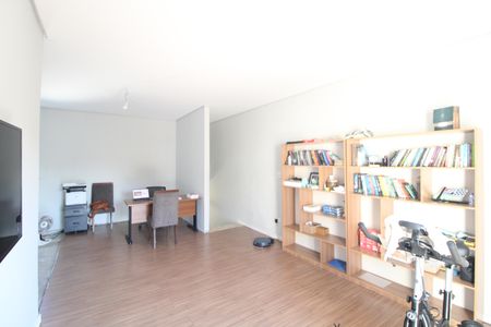 Casa à venda com 165m², 3 quartos e 2 vagasSuíte 2