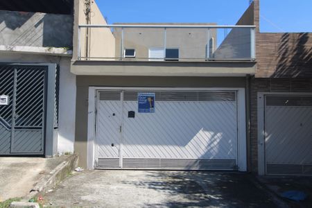 Casa à venda com 165m², 3 quartos e 2 vagasFachada