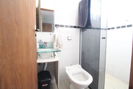 Casa à venda com 165m², 3 quartos e 2 vagasBanheiro da suíte 1