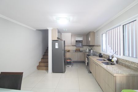 Casa à venda com 165m², 3 quartos e 2 vagasCozinha